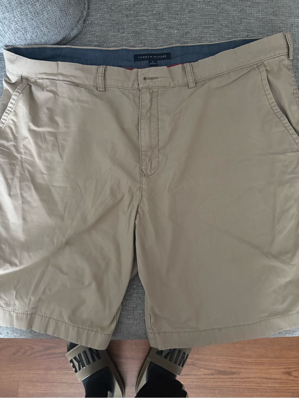 Tommy Hilfiger Men's Beige Flat-Front Cotton Shorts